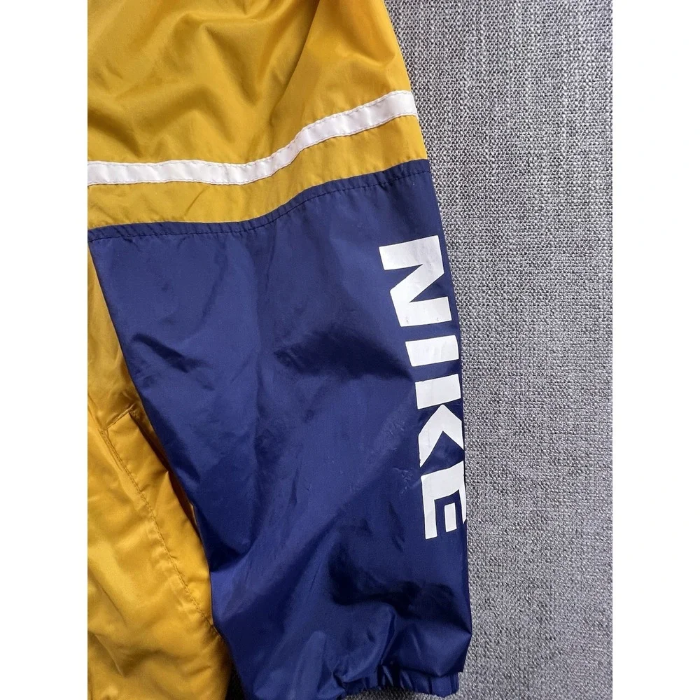 Nike this vintage